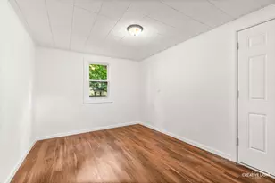 213 N Main St, Sandwich, IL 60548 - Photo 9