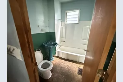 6610 S Oakley Avenue, Chicago, IL 60636 - Photo 9
