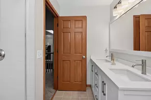 3215 Wild Meadow Ln, Aurora, IL 60504 - Photo 31