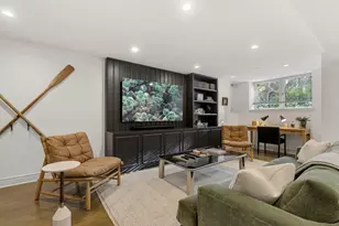 2038 N Seminary Ave, Chicago, IL 60614 - Photo 11