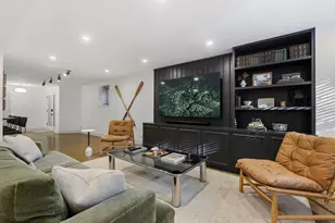 2038 N Seminary Ave, Chicago, IL 60614 - Photo 15
