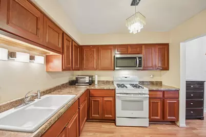 5500 Lincoln Avenue #107, Morton Grove, IL 60053 - Photo 5