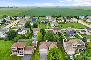 752 Prairie Pond Cir, Malta, IL 60150 - Photo 7