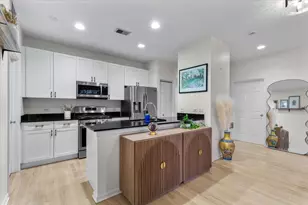 2040 W Belmont Ave, Chicago, IL 60618 - Photo 7