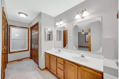 1293 Brave Court, Carol Stream, IL 60188 - Photo 19