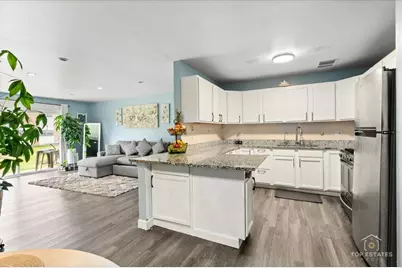 11B Kingery Quarter Drive #107, Willowbrook, IL 60527 - Photo 15