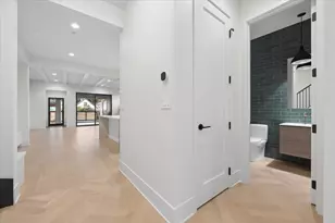 2644 N Lakewood Ave, Chicago, IL 60614 - Photo 15