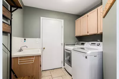 1211 N Lancaster Circle N, South Elgin, IL 60177 - Photo 23
