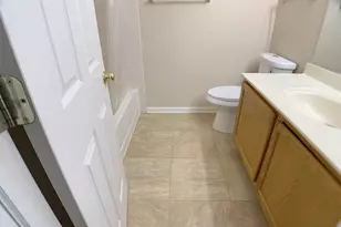 84 Harvest Gate, Lake in the Hills, IL 60156 - Photo 25