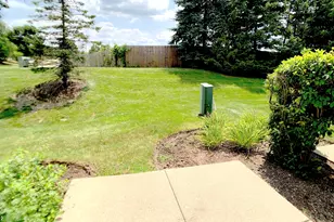 84 Harvest Gate, Lake in the Hills, IL 60156 - Photo 3