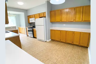 84 Harvest Gate, Lake in the Hills, IL 60156 - Photo 13