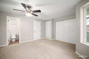343 W Treehouse Ln, Round Lake, IL 60073 - Photo 11