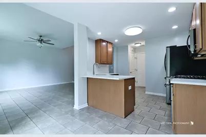 796 Pointe Drive #796, Crystal Lake, IL 60014 - Photo 7