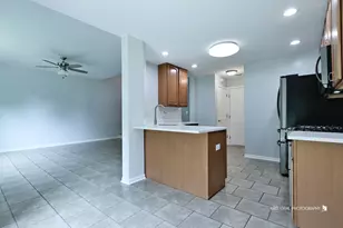 796 Pointe Dr, Crystal Lake, IL 60014 - Photo 7
