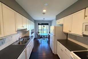 501 Lake Hinsdale Dr, Willowbrook, IL 60527 - Photo 3