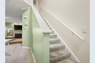 277 Nicole Drive #D, South Elgin, IL 60177 - Photo 5