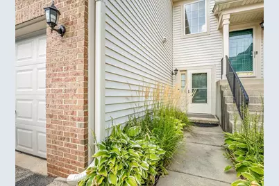277 Nicole Drive #D, South Elgin, IL 60177 - Photo 3