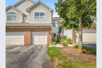 277 Nicole Drive #D, South Elgin, IL 60177 - Photo 1