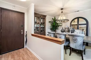 1400 N Yarmouth Pl, Mount Prospect, IL 60056 - Photo 7