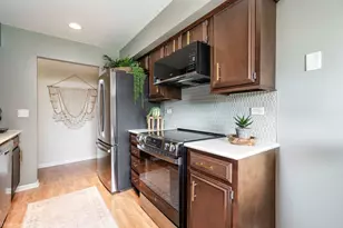 1400 N Yarmouth Pl, Mount Prospect, IL 60056 - Photo 27