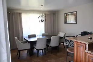 518 N Plamondon Dr, Addison, IL 60101 - Photo 9