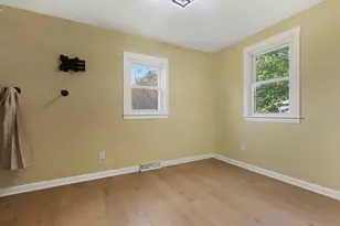 2904 Broadway, Rockford, IL 61108 - Photo 9