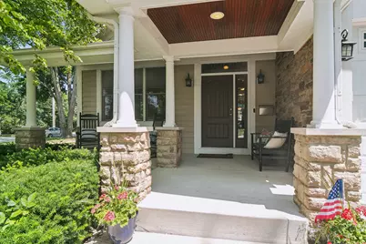 103 S Donald Avenue, Arlington Heights, IL 60004 - Photo 3