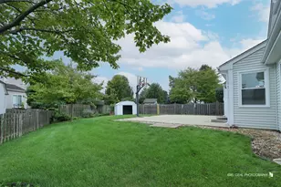 301 Ferryville Dr, Lake in the Hills, IL 60156 - Photo 27