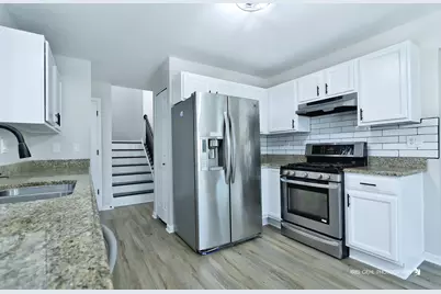 301 Ferryville Drive, Lake in the Hills, IL 60156 - Photo 9