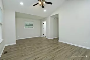 301 Ferryville Dr, Lake in the Hills, IL 60156 - Photo 21