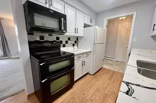 9800 S Karlov Ave, Oak Lawn, IL 60453 - Photo 9