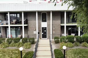 9800 S Karlov Ave, Oak Lawn, IL 60453 - Photo 1