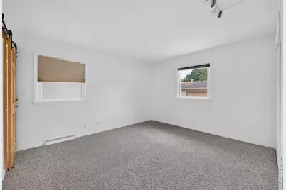 431 N Ridgemoor Avenue, Mundelein, IL 60060 - Photo 9