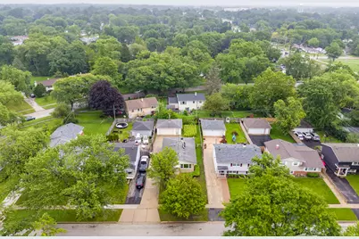 431 N Ridgemoor Avenue, Mundelein, IL 60060 - Photo 23
