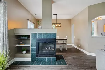 1080 Delta Drive #1080, Elgin, IL 60123 - Photo 5
