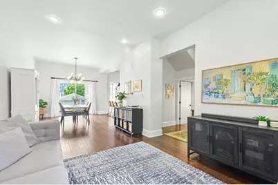 2254 N Central Park Avenue, Chicago, IL 60647 - Photo 5