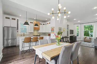 2254 N Central Park Avenue, Chicago, IL 60647 - Photo 7