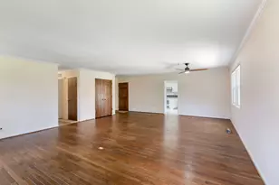 650 Twisted Oak Ln, Buffalo Grove, IL 60089 - Photo 9