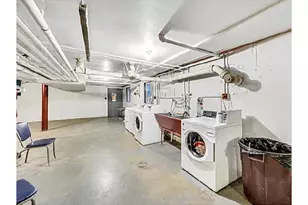 7235 N Hamilton Ave, Chicago, IL 60645 - Photo 19