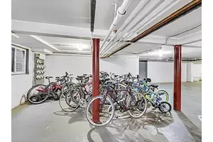 7235 N Hamilton Ave, Chicago, IL 60645 - Photo 23