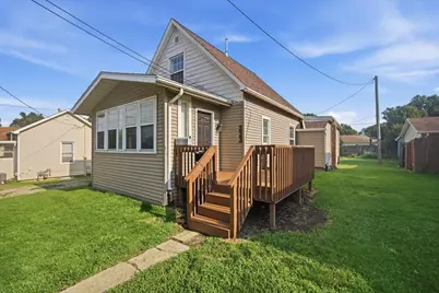 323 E Lincoln Street, Bloomington, IL 61701 - Photo 1