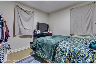 2211 N Bonnie Brook Lane, Waukegan, IL 60087 - Photo 15