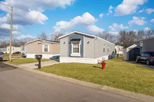 1036 Lunga Dr, Round Lake, IL 60073 - Photo 1