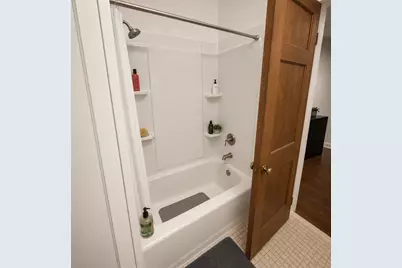 644 W Oakdale Avenue #1F, Chicago, IL 60657 - Photo 7