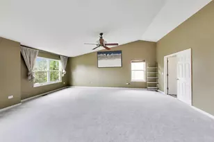 276 Claridge Cir, Bolingbrook, IL 60440 - Photo 7
