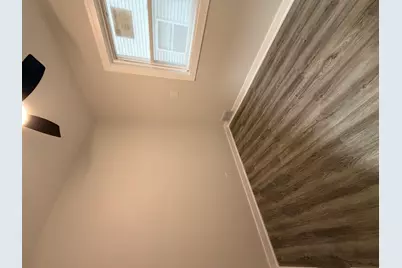 668 S Lincoln Avenue, Waukegan, IL 60085 - Photo 7