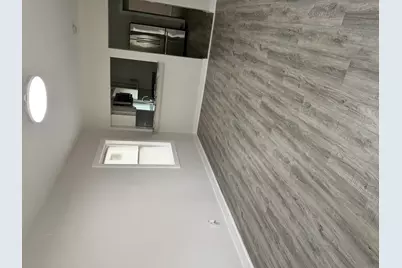668 S Lincoln Avenue, Waukegan, IL 60085 - Photo 3