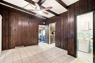 700 W Ridge Rd, Villa Park, IL 60181 - Photo 9