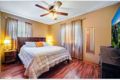 2905 Edgewood Parkway, Woodridge, IL 60517 - Photo 9