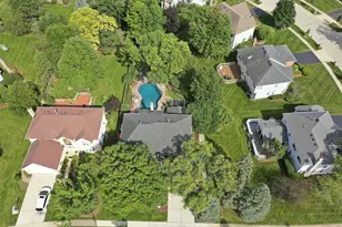 127 Michelle Pl, Schaumburg, IL 60173 - Photo 57